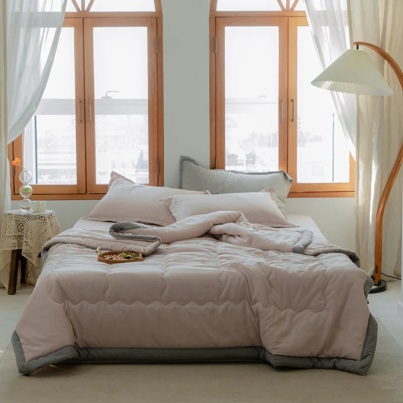 Nouvelle couette d'été matelassée en coton polyester japonais douce pour la peau, lavable, légère, style luxueux, couleur unie, légère