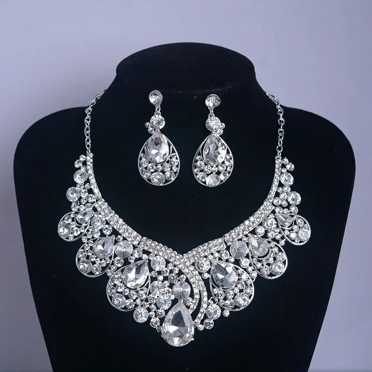 Conjuntos de joyas de novia de lujo con diamantes de imitación grandes, tiaras de corona de cristal bañadas en plata, gargantilla, collares, aretes, accesorios de boda