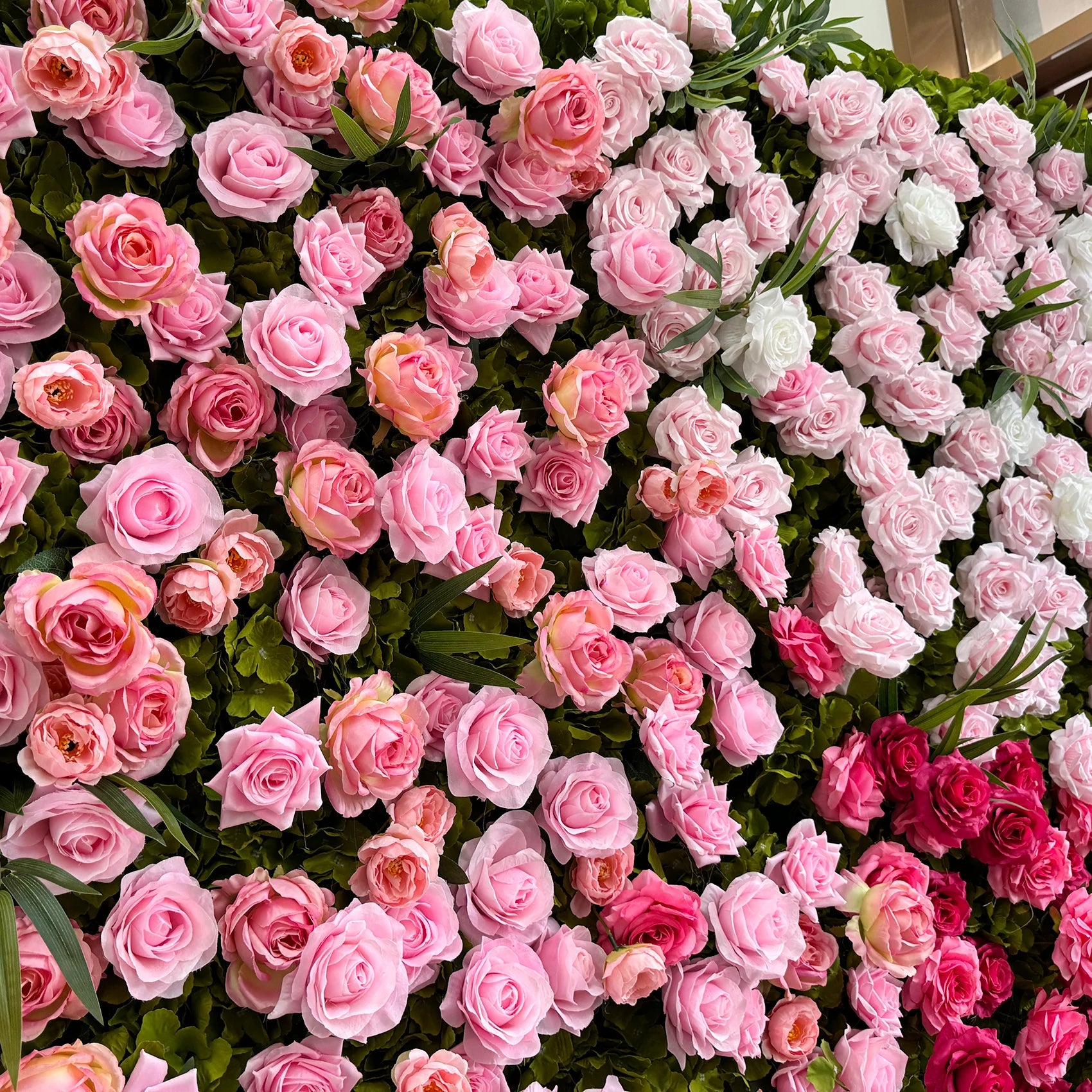 8*8 lilla blå blomstervegg bakgrunnspanel arrangement 3D rullet opp kunstig silke rose blomstervegg for hjemmebryllupsfestdekor
