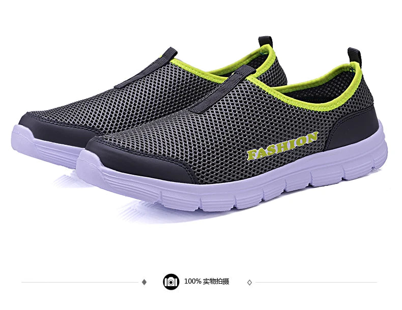 Zapatos casuales de verano para hombre, nuevas zapatillas planas para hombre, talla grande 36-46, de malla, ligeras, transpirables, zapatos sin cordones de agua, mocasines para hombre