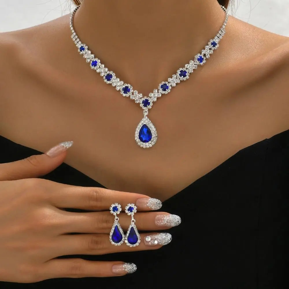 Luxury Crystal Jewelry Set – Elegant, Modern & Uniquely Designed