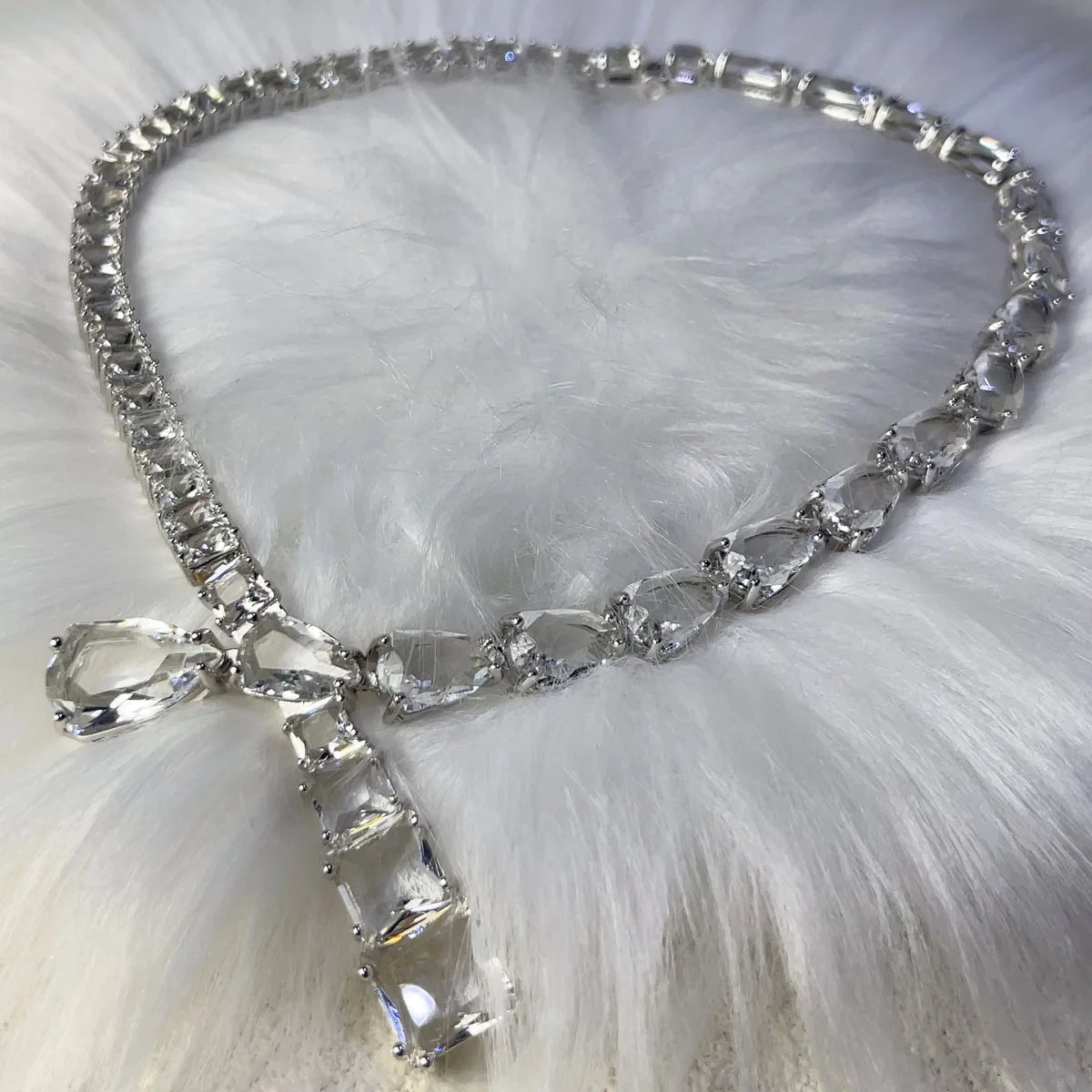 2025 Nuevo Exquisito Conjunto de Joyas Pendientes Pulsera Encanto de Cristal Blanco Collar de Perlas Original Mujer Fiesta Joyería Accesorios Regalo