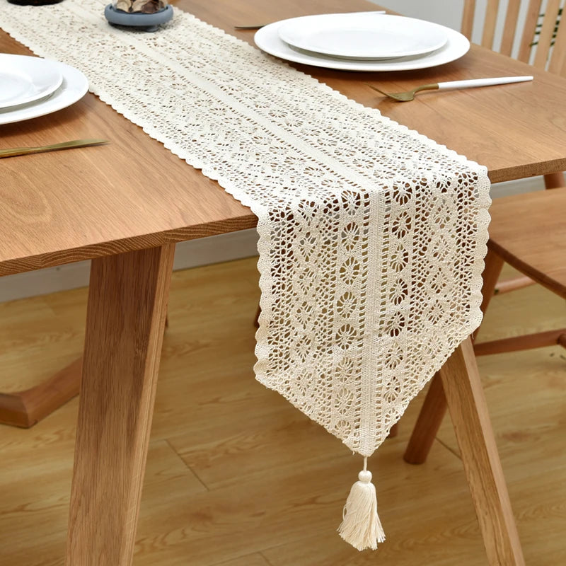 Camino de mesa beige, navideño, de encaje de ganchillo, tela de mezcla de algodón con borlas para la decoración de la mesa de centro y bodas.