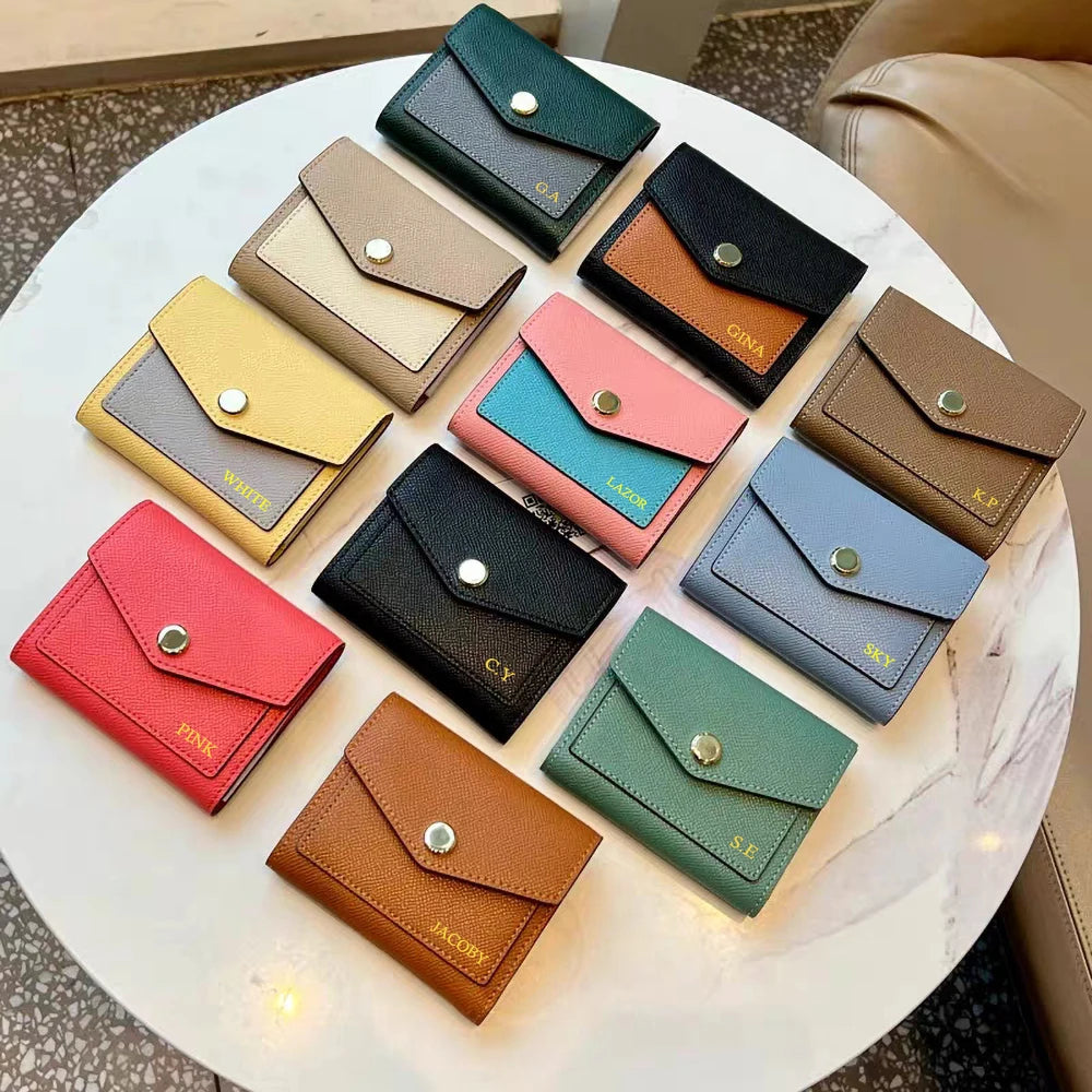 Cartera corta de lujo de diseñador para mujer, de cuero genuino, monedero de marca de moda con iniciales personalizadas, tarjetero de piel de vaca para señora
