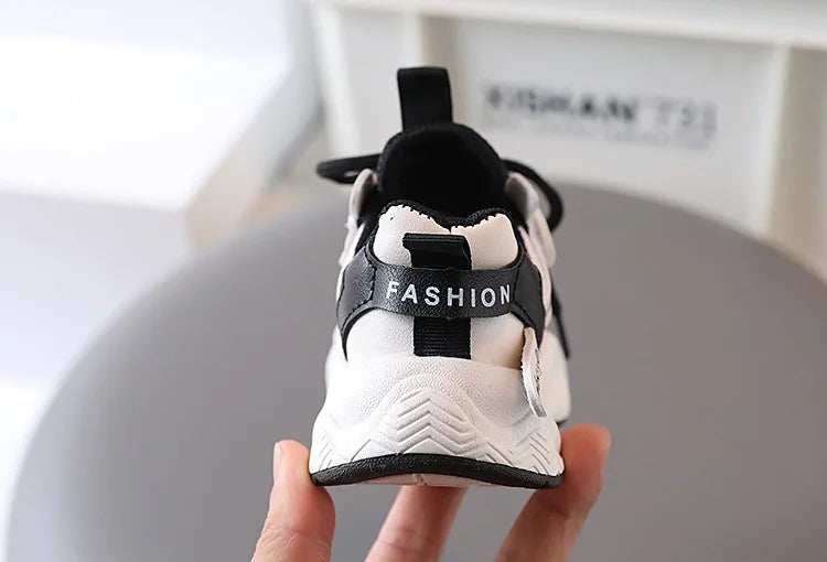 Kids' Athletic Shoes Children's Sneakers Active Footwear for Kids Comfortable Sports Shoes Stylish Boy's Trainers