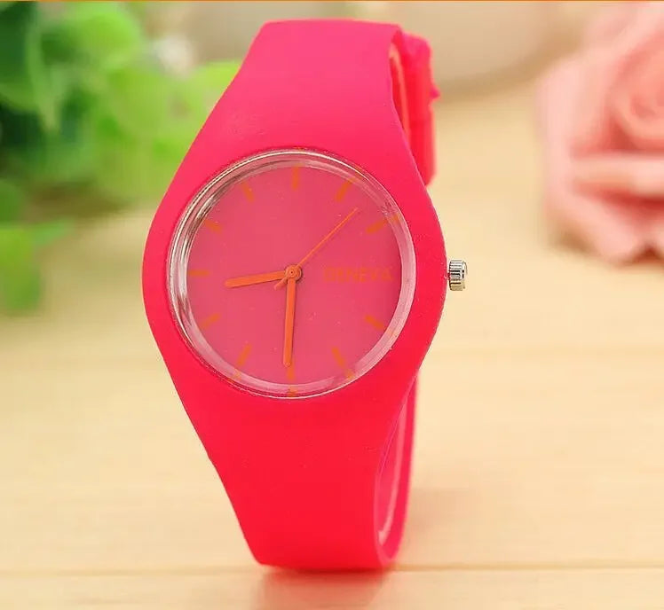 Reloj Mujer 2021 Relojes de Mujer de Marca Famosa Reloj de Cuarzo para Mujer Moda Casual Deportivo Reloj de Pulsera de Silicona Hot Kobiet Zegarka