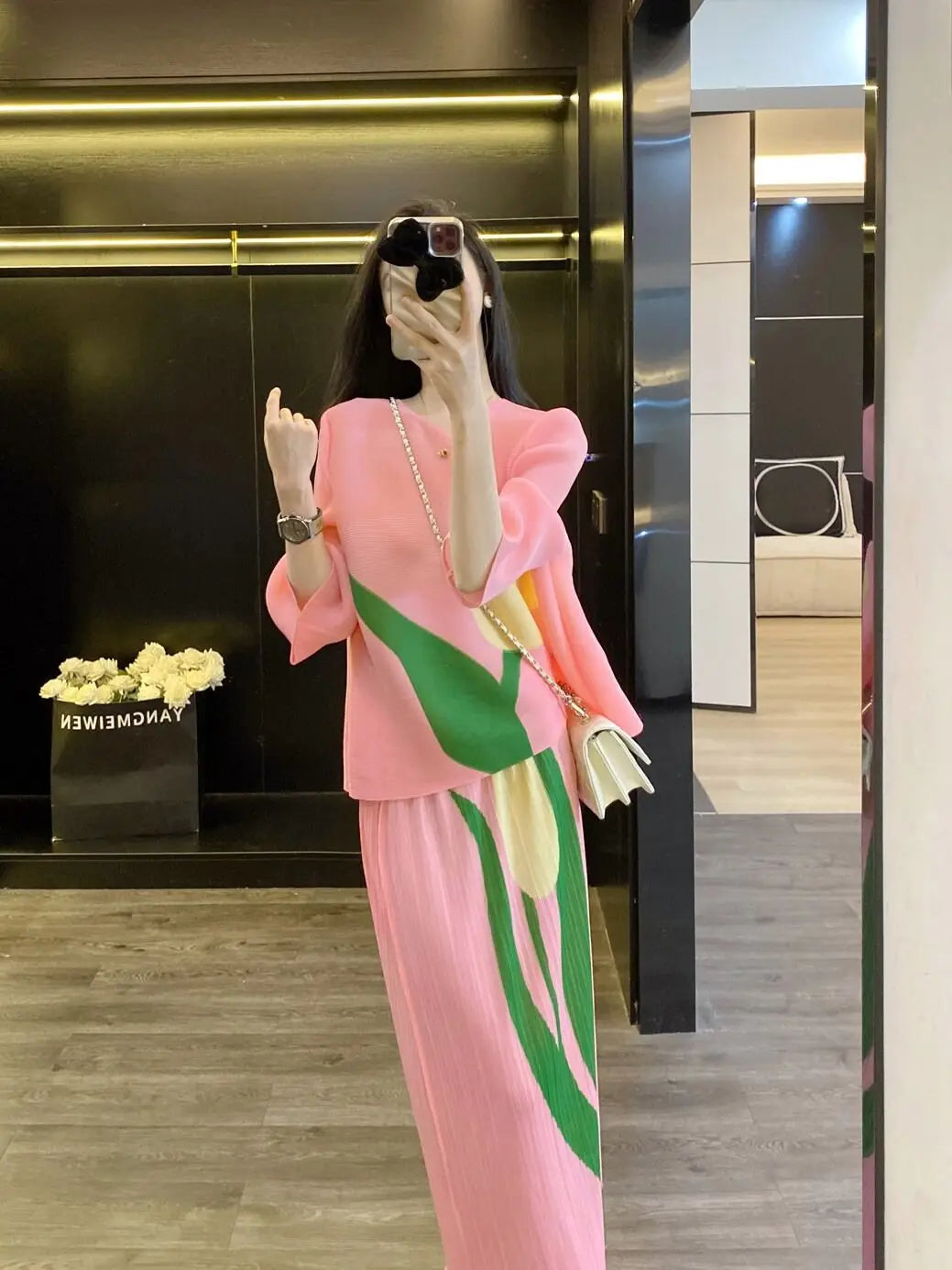 Conjunto plisado de top nuevo estilo adelgazante conjunto de dos piezas de falda de alta gama conjuntos de dos piezas para mujer atuendos faldas