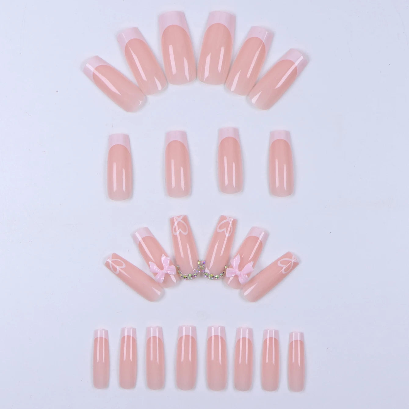 24 uñas postizas tubulares, decoración de lazo tridimensional rosa, patrón de corazones, adorno de diamantes de imitación, ideal para la moda