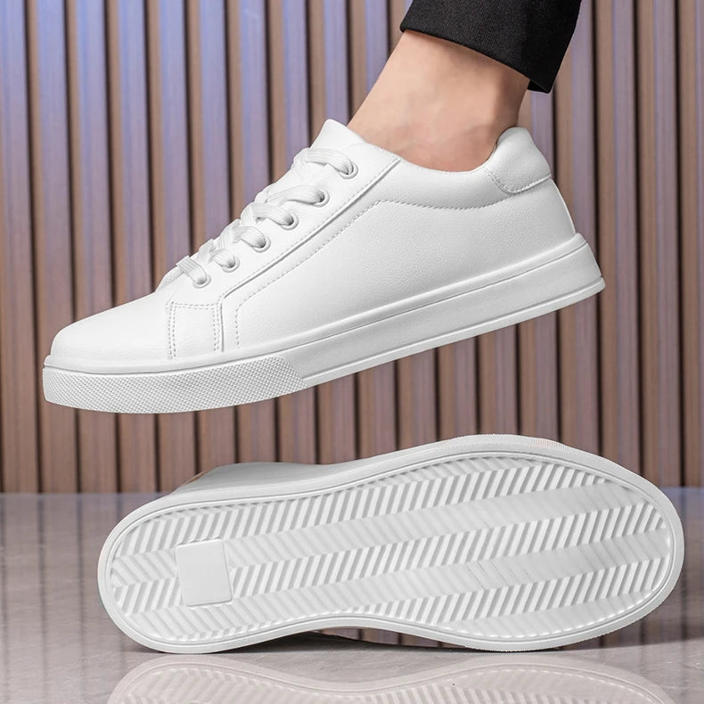 Zapatillas de hombre 2024 de nueva moda, cómodas, ligeras, zapatos casuales, calzado para caminar al aire libre, monopatín, tallas 39-46