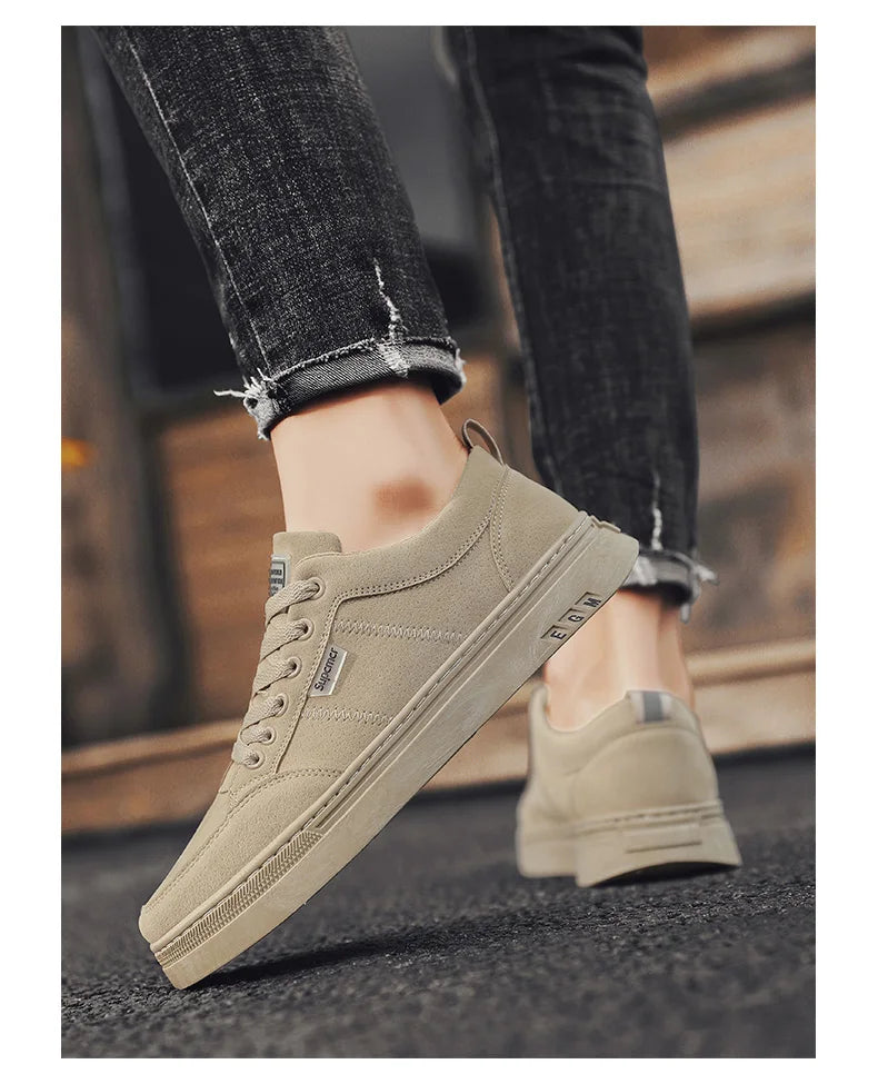 Zapatos de hombre nuevos, zapatos de seguridad de trabajo de primavera, antideslizantes, resistentes al desgaste, versátiles, informales, deportivos, de trabajo, zapatos de tabla para hombre