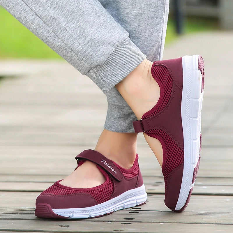 Zapatos de mujer transpirables vulcanizados Blancos Zapatillas de mujer de moda Malla transpirable Zapatos casuales para caminar Zapatos de trabajo de mujer