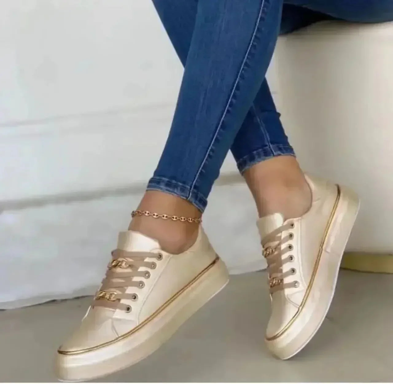 Zapatillas de mujer Nueva moda Zapatos de mujer Cómodas Zapatillas de plataforma con punta redonda Zapatos vulcanizados con cordones para caminar Zapatos