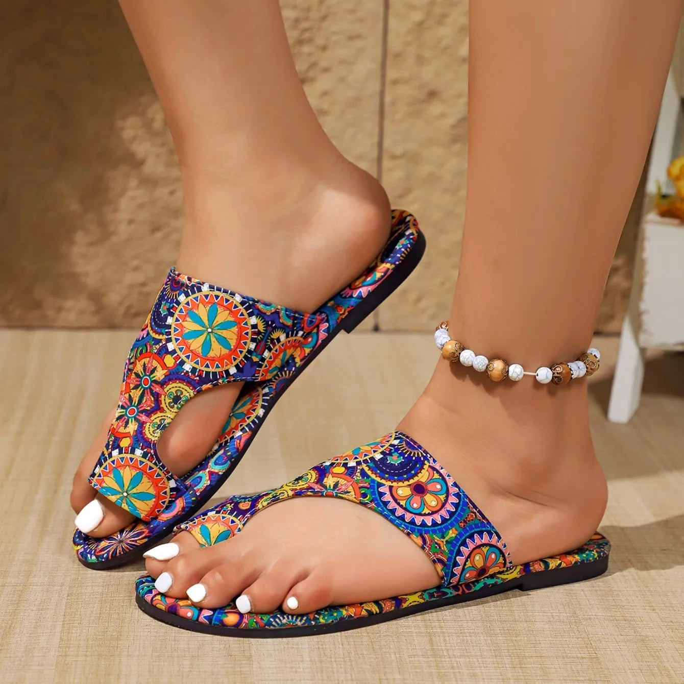 Pantuflas de mujer a la moda, antideslizantes para mujer, sandalias de verano cómodas de punta abierta, chanclas de playa ligeras de talla grande para mujer