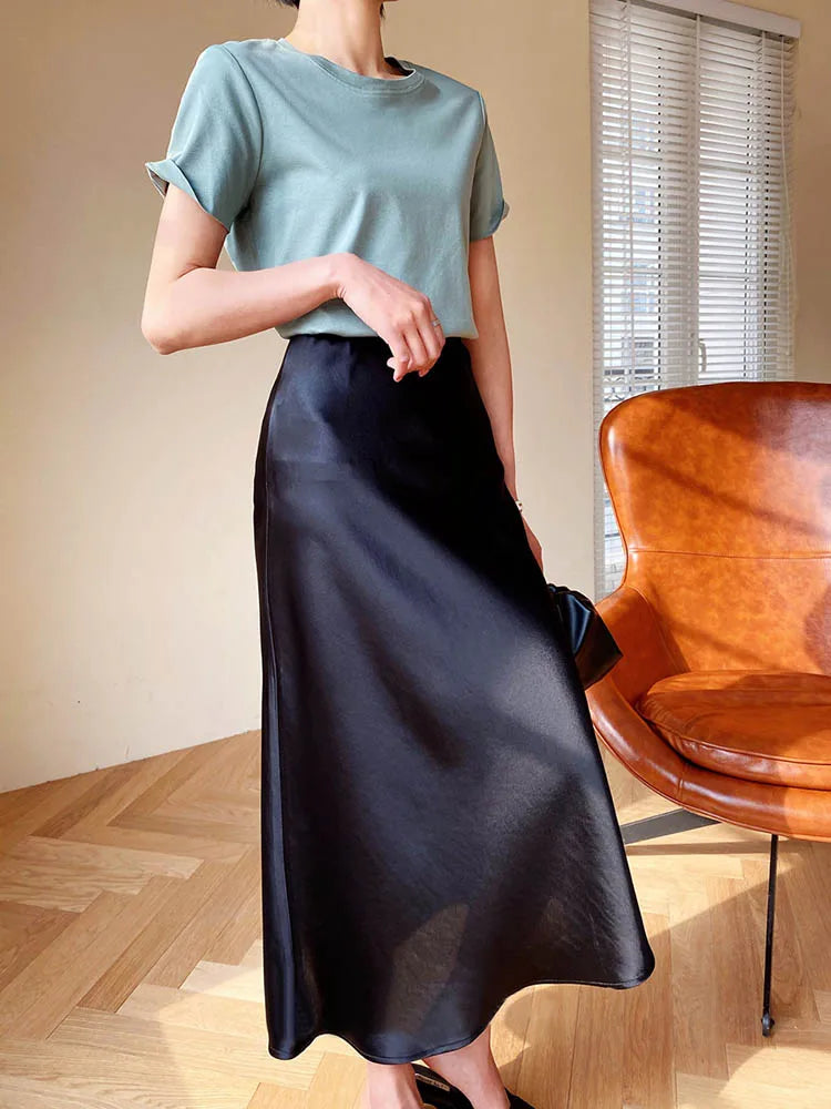 Faldas de satén de seda para mujer estilo coreano color champán para oficina, cintura alta, falda acampanada, moda elegante, falda lápiz larga sólida 2025