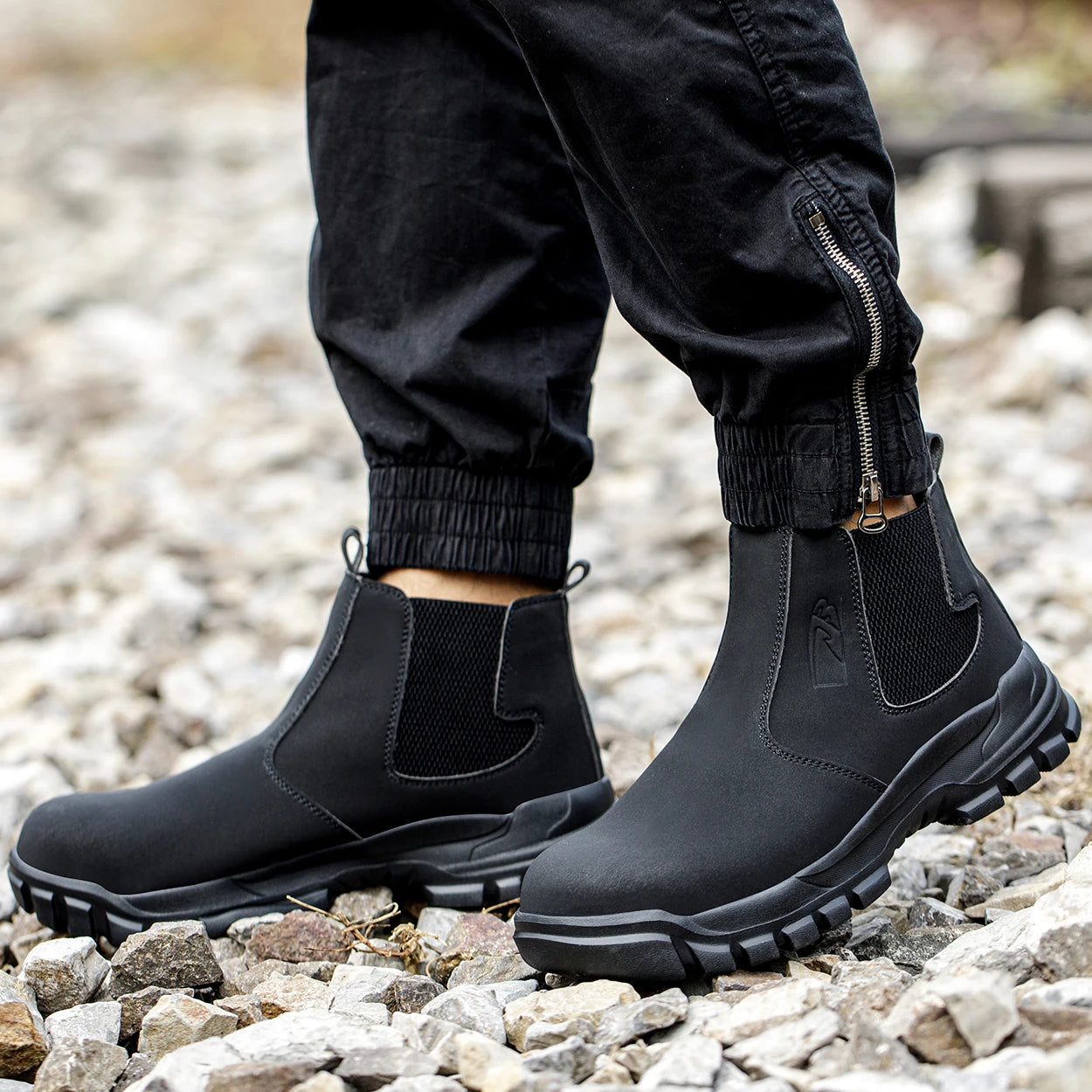 Zapatos de seguridad impermeables para hombre, botas de cuero con punta de acero, calzado masculino, botas de trabajo de construcción indestructibles, color marrón