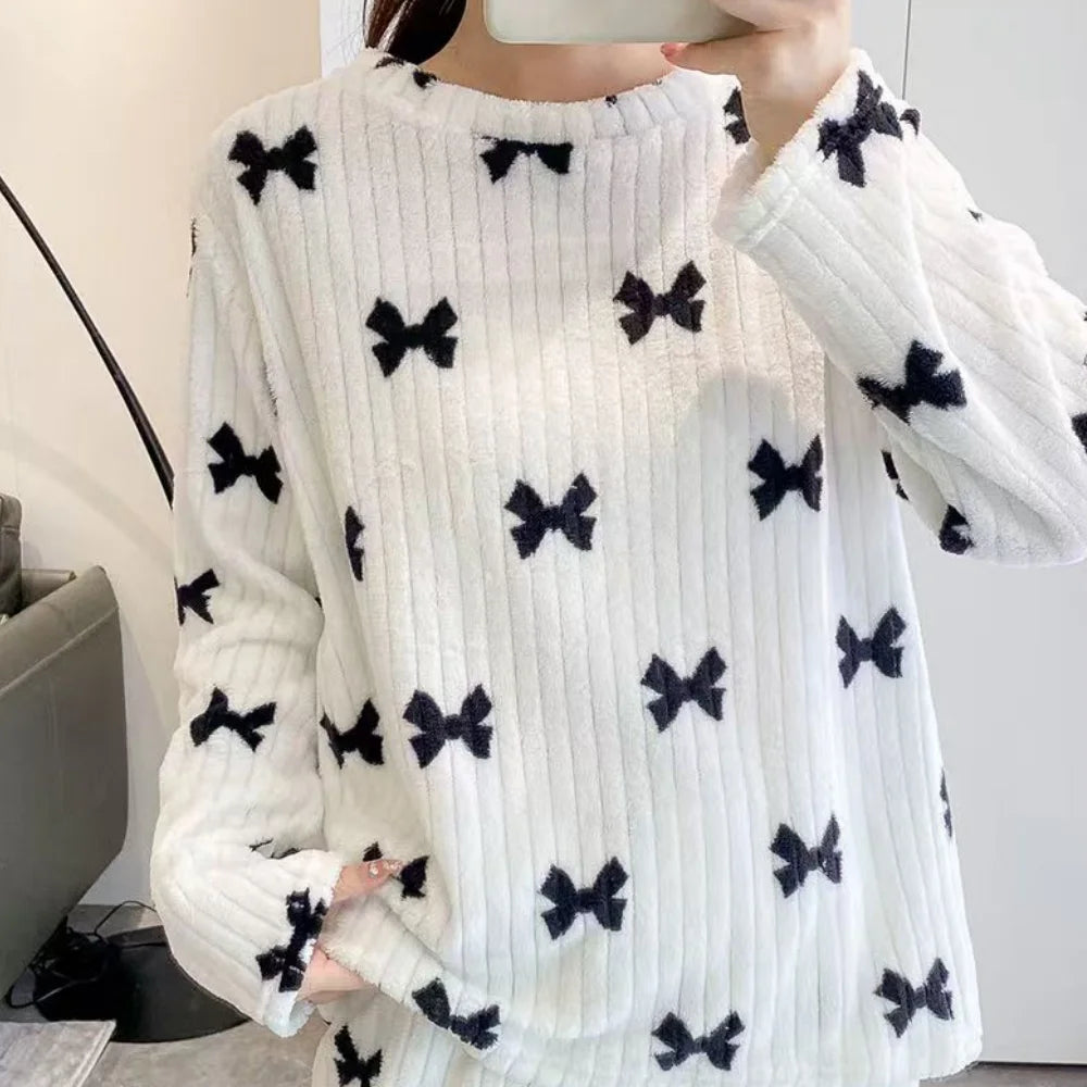 Nuevos Conjuntos de Pijama para Mujer, Pantalones Sueltos, Top con Cuello Redondo y Pantalones de Pierna Ancha con Cintura Elástica, Ropa de Casa de Invierno de Forro Polar, Dulce Conjunto con Lazo, Ropa de Dormir
