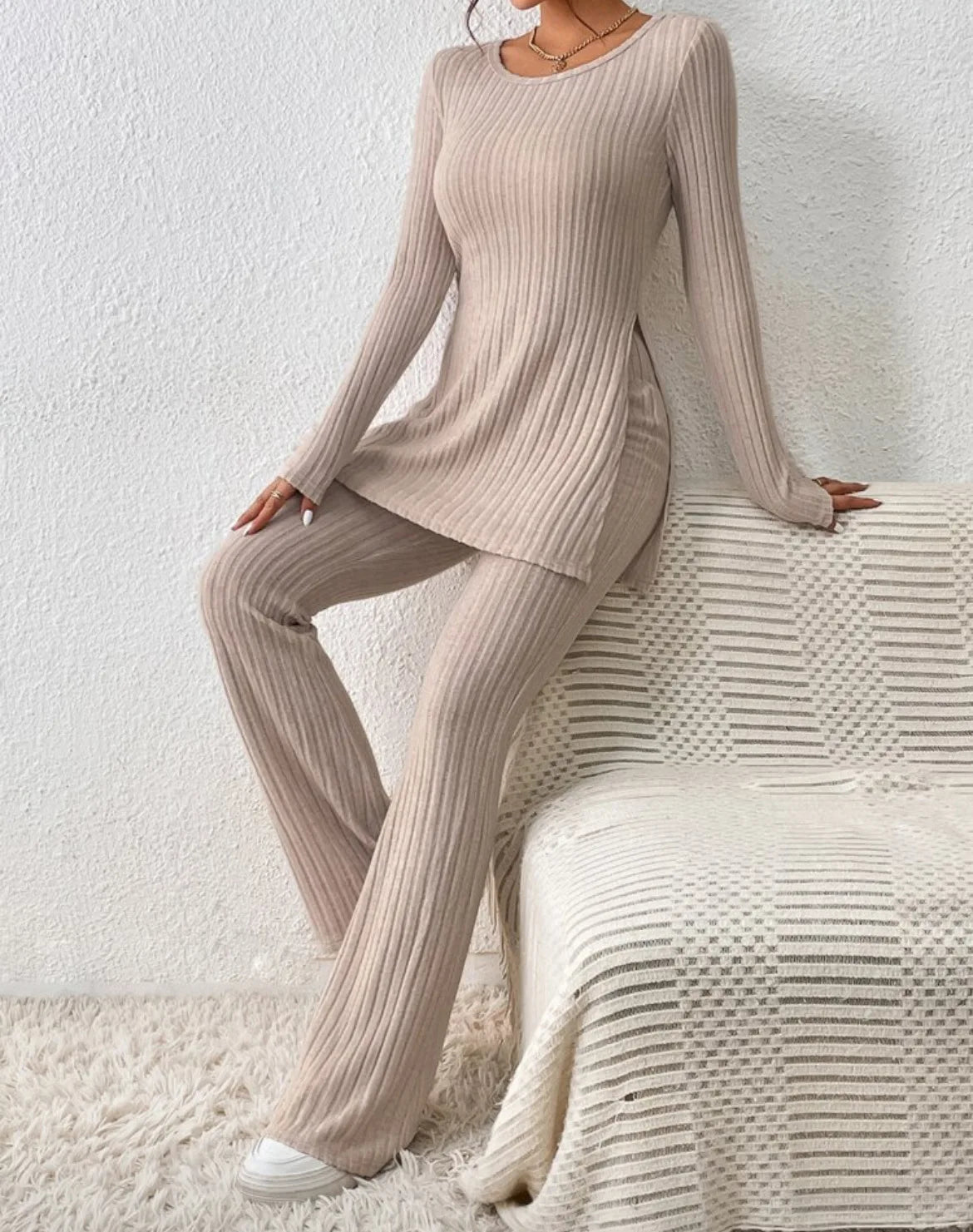Ropa de Mujer Otoño Invierno Nuevo Estilo Color Sólido Sexy Casual Manga Larga Cuello Redondo Rajado Moda Temperamento Conjunto de Dos Piezas