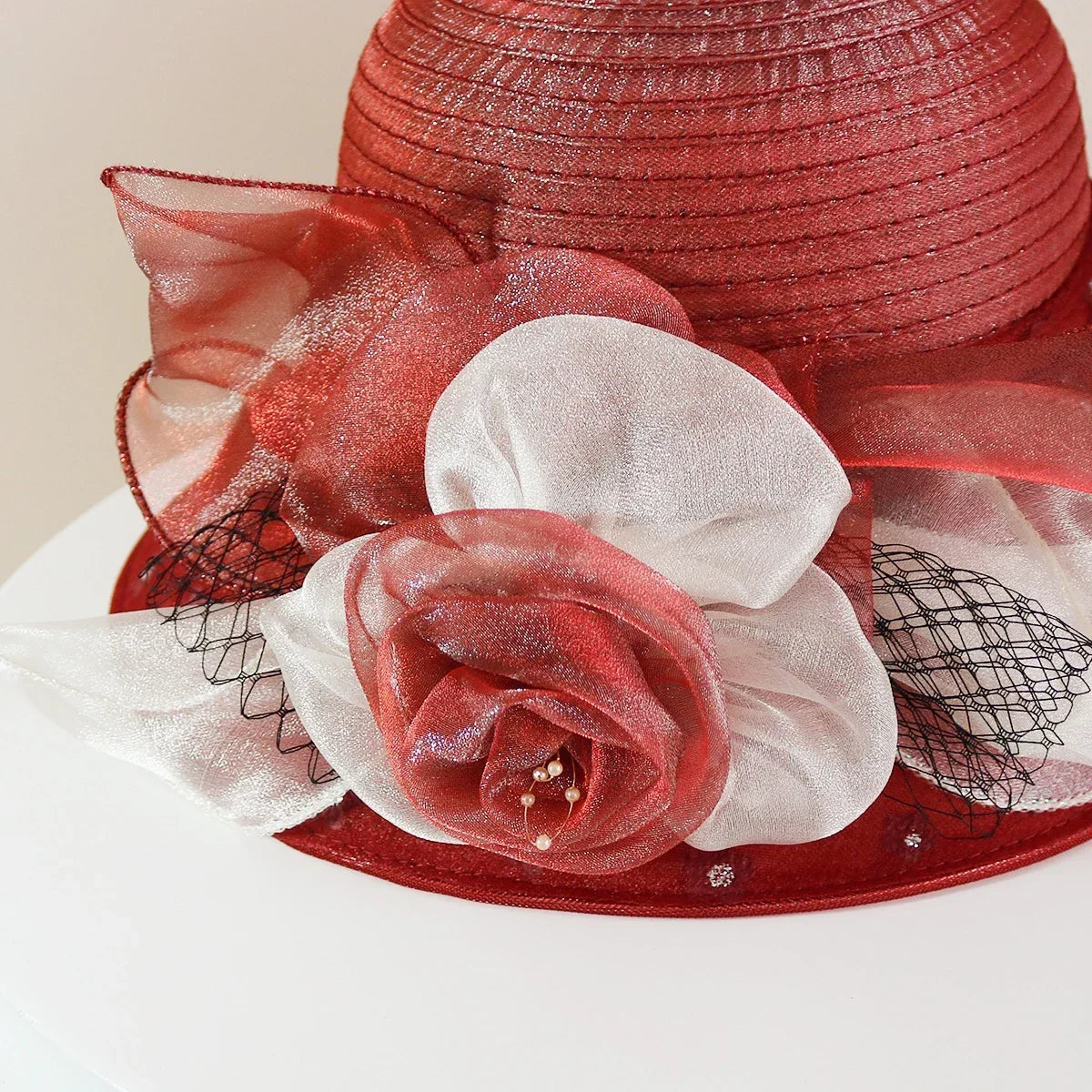 Sombrero de moda para mujer, elegante, de organza, con flor, ala ancha, para el sol, estilo retro, accesorio para fiesta o banquete, plegable para la playa