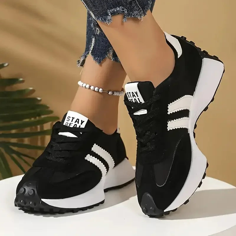 Women Comfortable Sneakers New Spring Autumn Brand Luxury Designer Sneakers Casual Footwear Light Flat Breathable Shoes Women