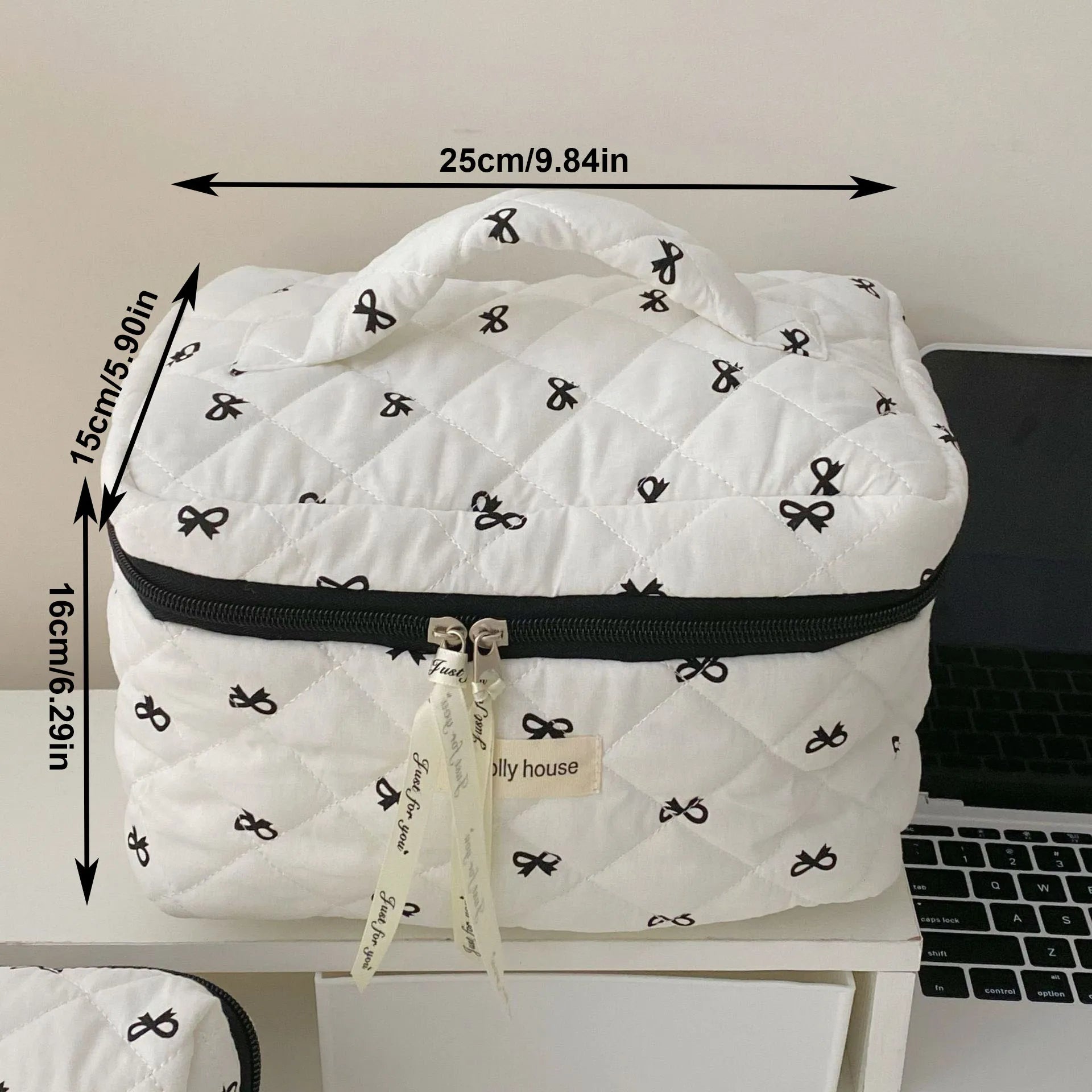 Bolso tote de cerezas a la moda para mujer, neceser de maquillaje portátil, bonito estuche de almacenamiento de cosméticos y artículos de tocador, bolso de mano acolchado de algodón con cremallera