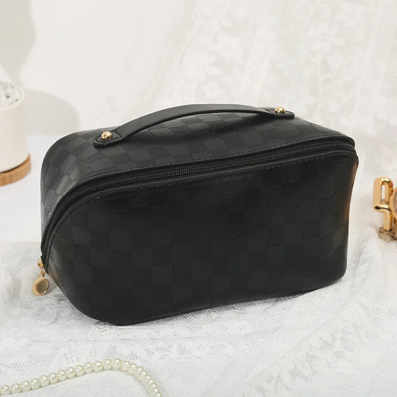 Magnetic Standing Makeup Bag