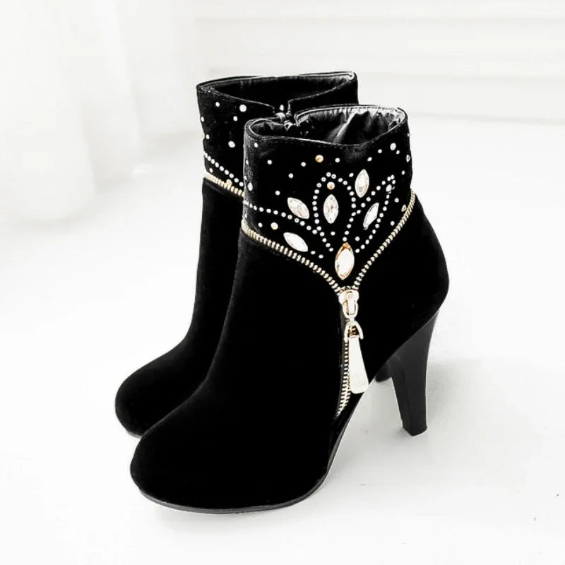 Botines bohemios con pedrería