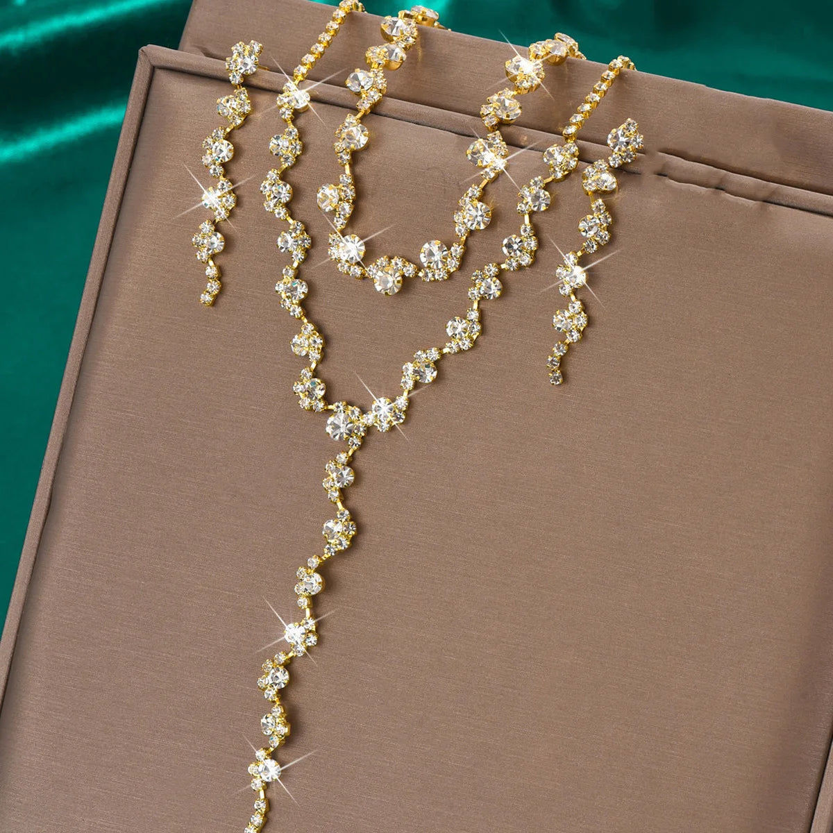Conjunto de 4 piezas de joyería de moda europea y americana para mujer, collar con diamantes de imitación, pulsera, pendientes, accesorios para vestido de novia