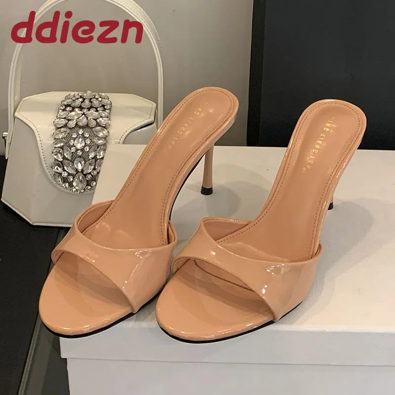 Nye Slip On Damesko med Stiletthæler Luksuriøse Mote Rund Tå Damesko med Høye Hæler Pumps Damesko Slippers