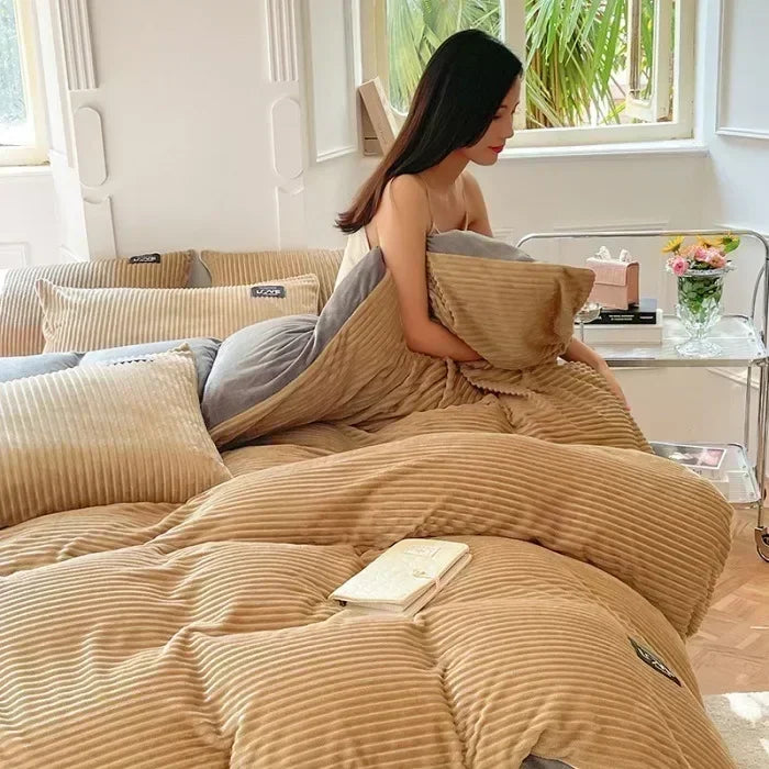 Ultra-mykt fløyelsdynetrekk Varmt tykt sengeteppetrekk Dobbeltseng Luksussengetøy Ensfarget fløyelsdynetrekk 겨울용 따뜻한 이불 커버