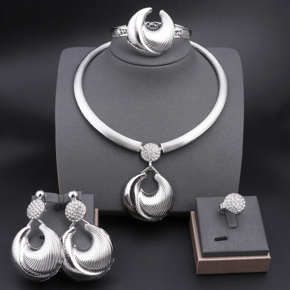 Conjunto de joyas de Dubái para mujer, chapado en plata, lujoso collar, pendientes, pulsera y anillo. Conjunto de joyas para fiesta de boda. En tendencia.