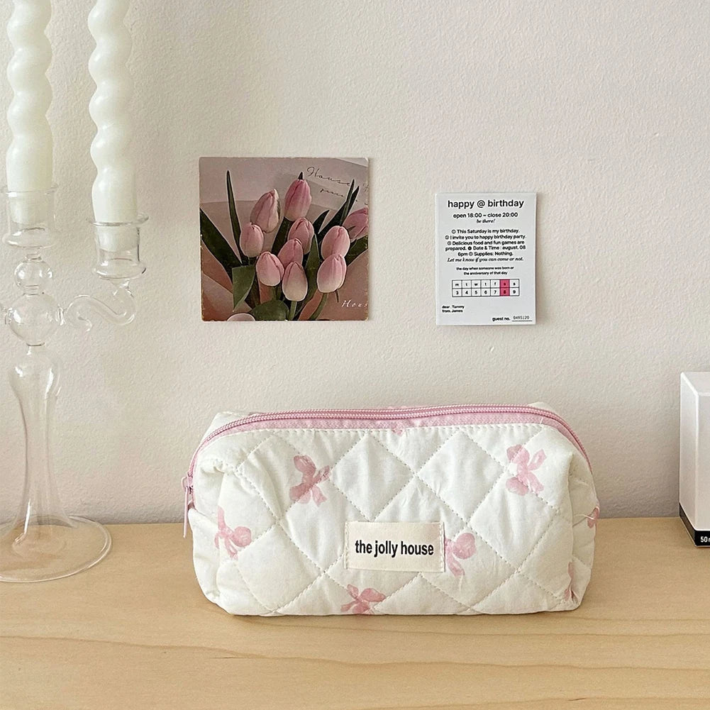 Quilted Makeup Organizer