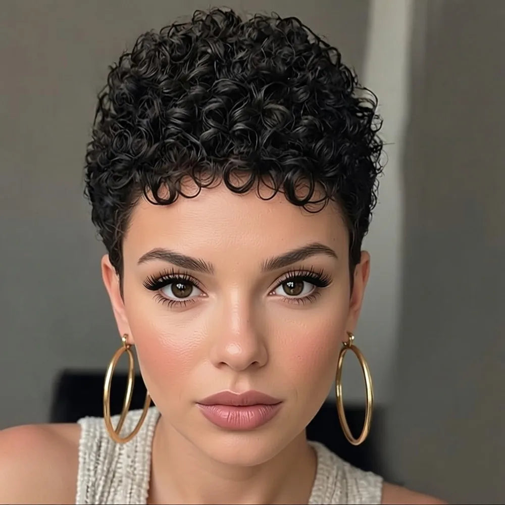 Perruque bouclée style pixie (10 cm)