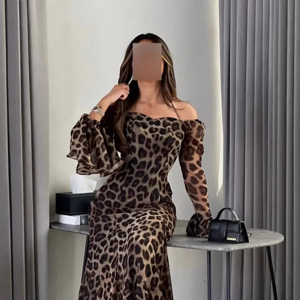 Robe longue à manches longues et décolleté en une ligne pour femme, nouvelle mode automne et hiver, imprimé léopard, sexy, épaules dénudées