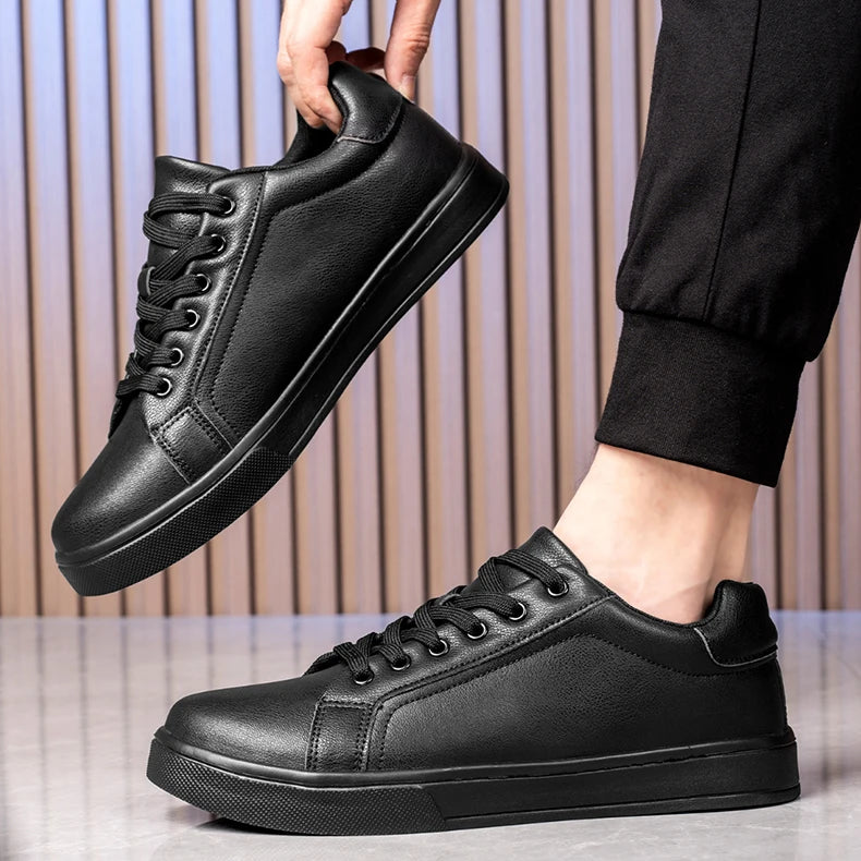 Zapatillas de hombre 2024 de nueva moda, cómodas, ligeras, zapatos casuales, calzado para caminar al aire libre, monopatín, tallas 39-46