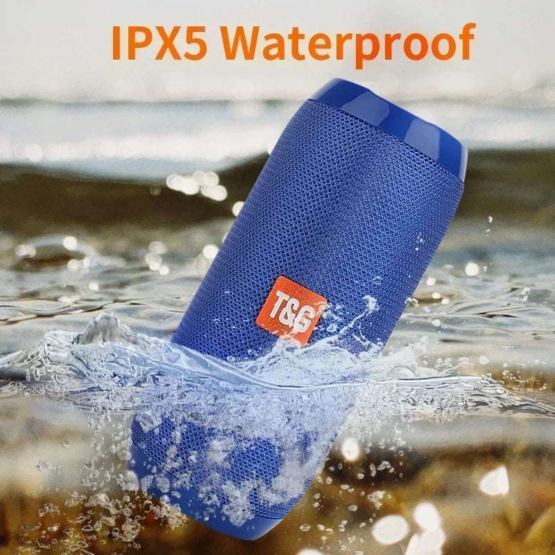 Altavoz portátil inalámbrico Bluetooth Subwoofer exterior impermeable Altavoz estéreo envolvente compatible con radio FM y tarjeta TF