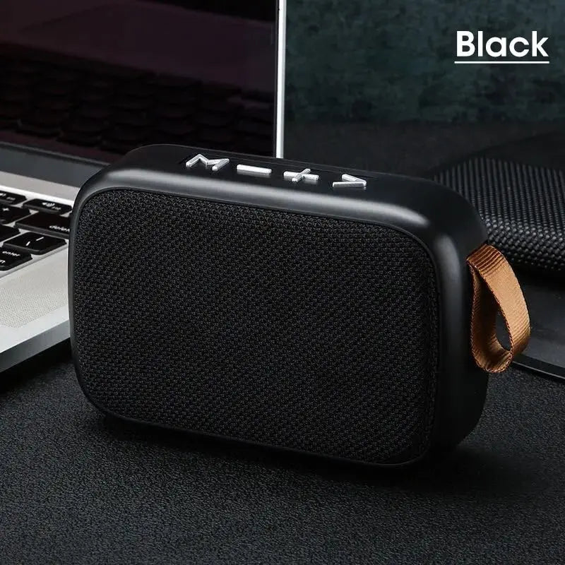 Nuevo altavoz inalámbrico portátil para exteriores con subwoofer, mini altavoz para el hogar de tela y tarjeta.
