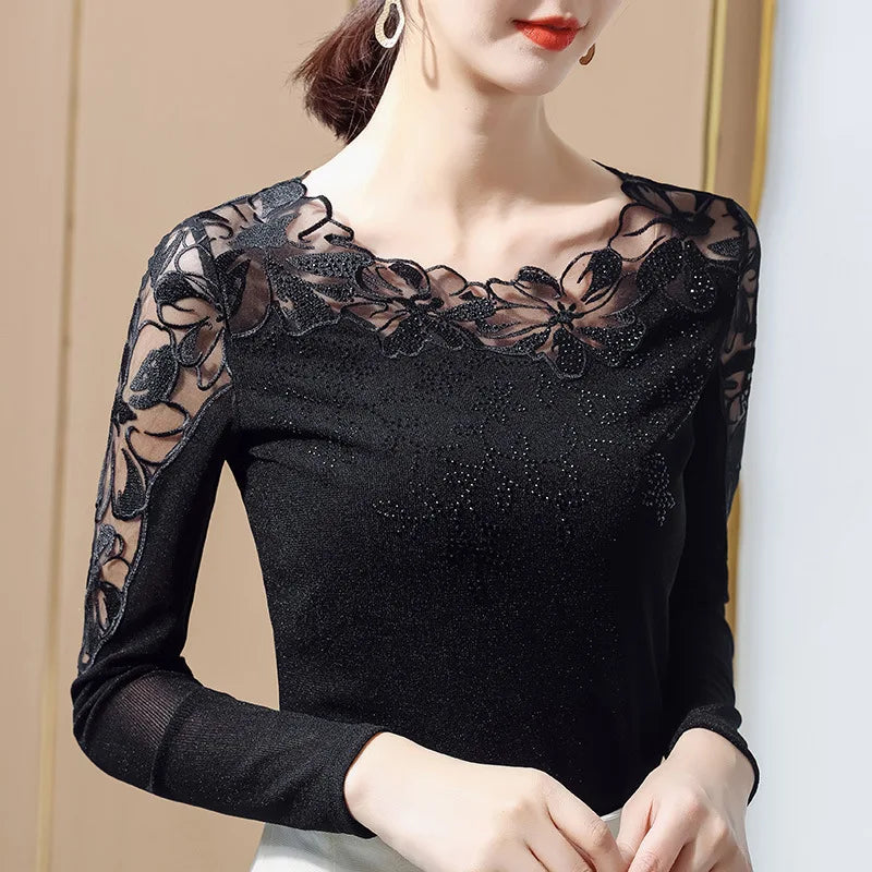 Camiseta calada bordada – Elegante y chic