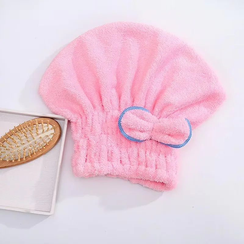 Bonnet de douche en microfibre à séchage rapide pour femme. Accessoire indispensable pour le spa et la salle de bain.
