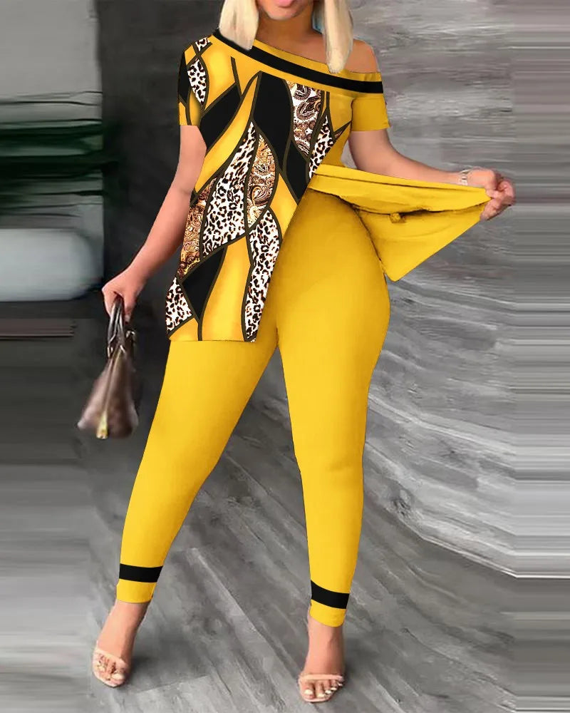 Conjuntos de dos piezas elegantes para mujer, nueva moda, estampado, top de manga con volantes, conjunto de pantalones de color sólido con cinturón, blusas, ropa femenina