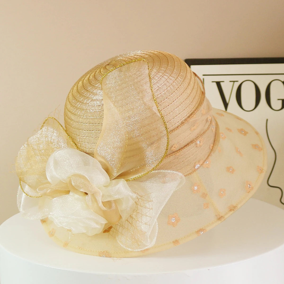 Sombrero de moda para mujer, elegante, de organza, con flor, ala ancha, para el sol, estilo retro, accesorio para fiesta o banquete, plegable para la playa