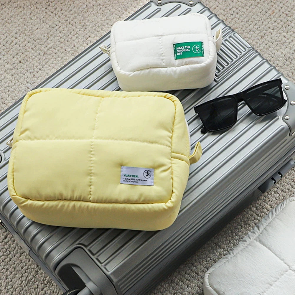 Bolso de maquillaje acolchado para mujer, neceser de maquillaje, bolso estético para cosméticos, neceser de cosméticos impermeable acolchado, bolso de viaje para exteriores