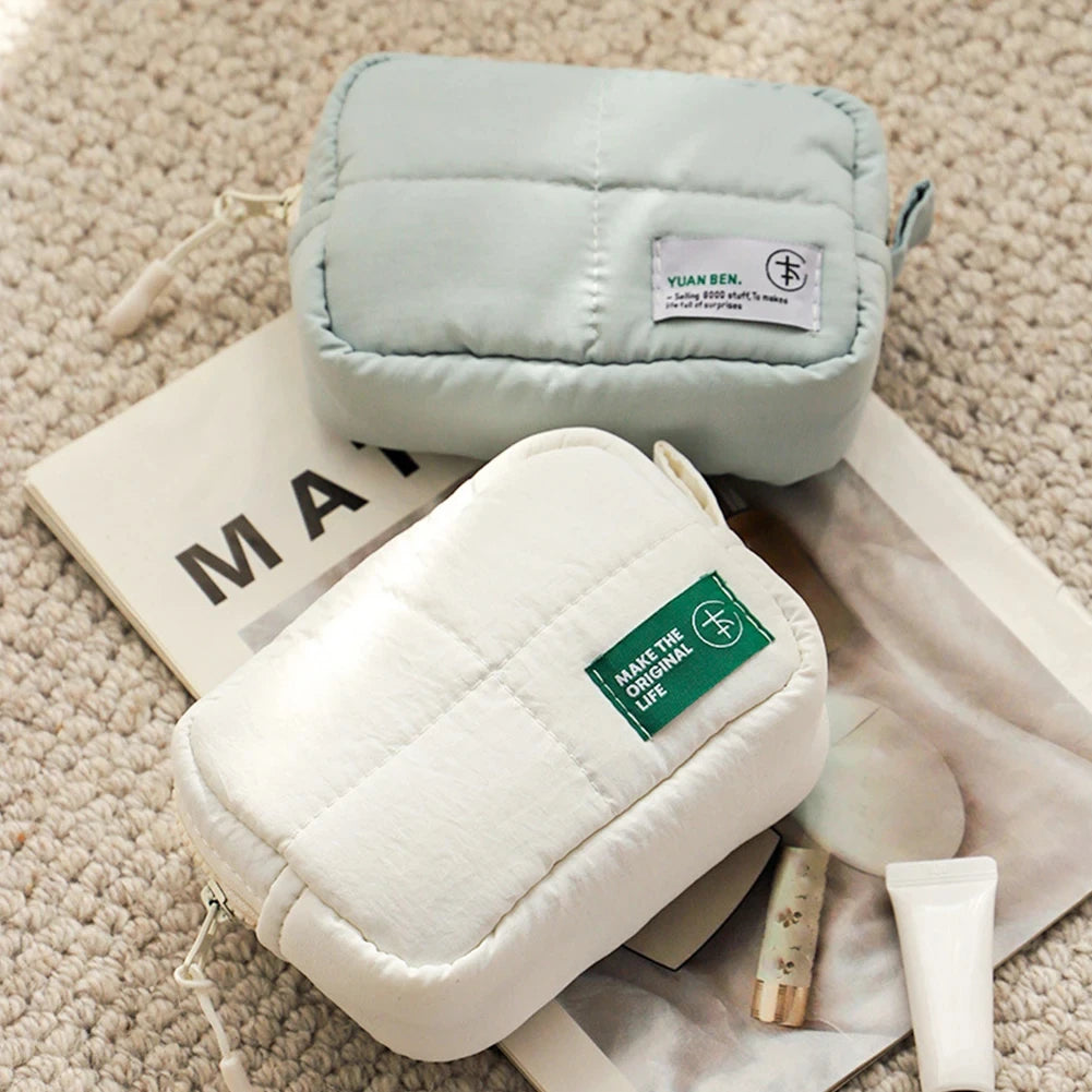 Bolso de maquillaje acolchado para mujer, neceser de maquillaje, bolso estético para cosméticos, neceser de cosméticos impermeable acolchado, bolso de viaje para exteriores