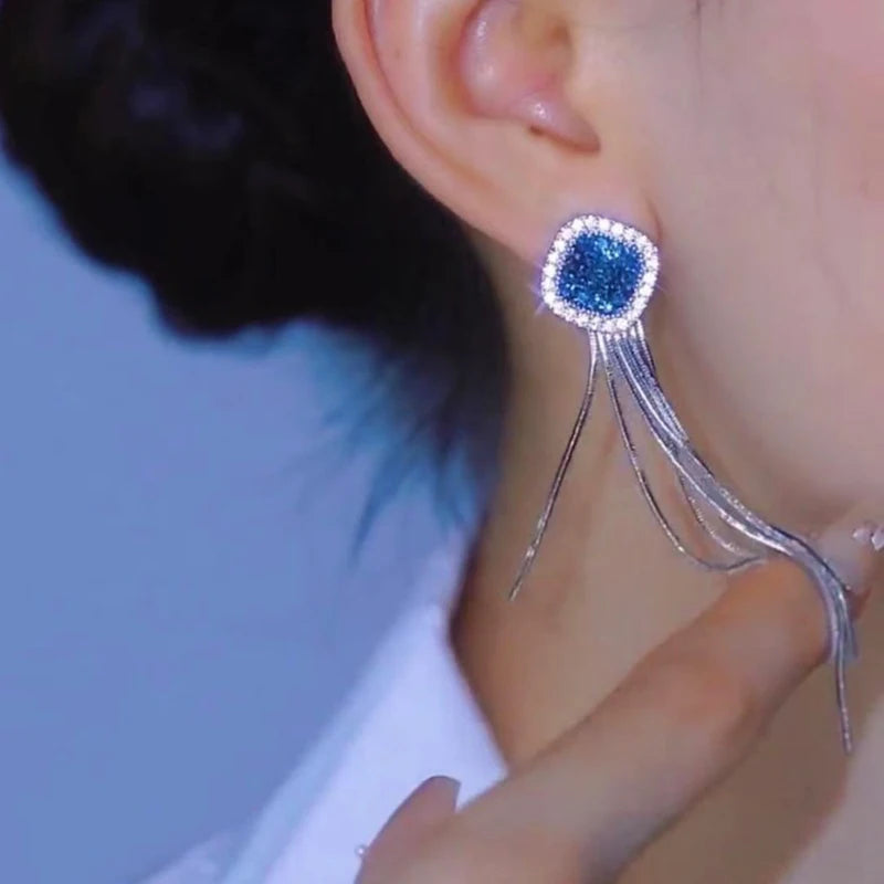 Pendientes de tuerca cuadrados de circonita azul de color plateado con borla larga para mujer, elegantes, delicados y encantadores, regalo premium para boda