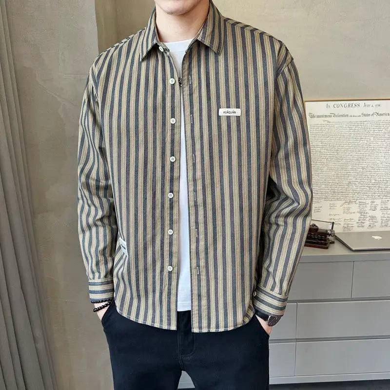 Camisa de rayas de manga larga para hombre, nueva camisa versátil de moda con rayas verticales, a la moda