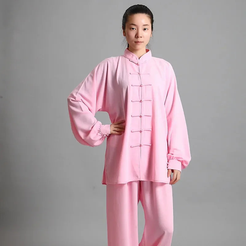 Traje tradicional de Kung Fu y Tai Chi – Gracia, fuerza y equilibrio