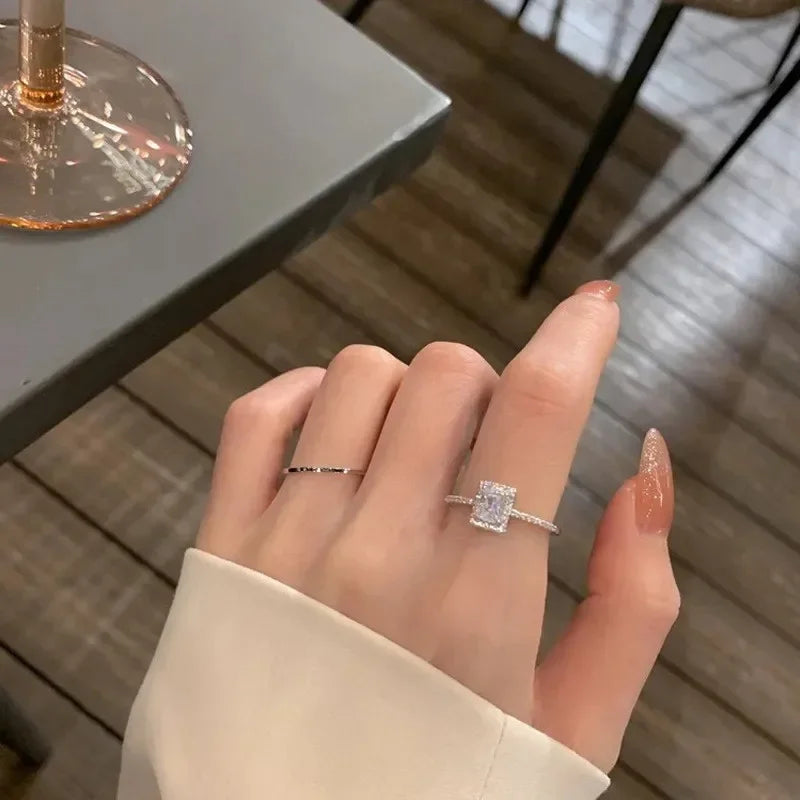 Anillos de lujo clásicos de moissanita para bodas y compromisos para mujeres, anillo cuadrado de la suerte ajustable, chapado en oro, joyería con encanto