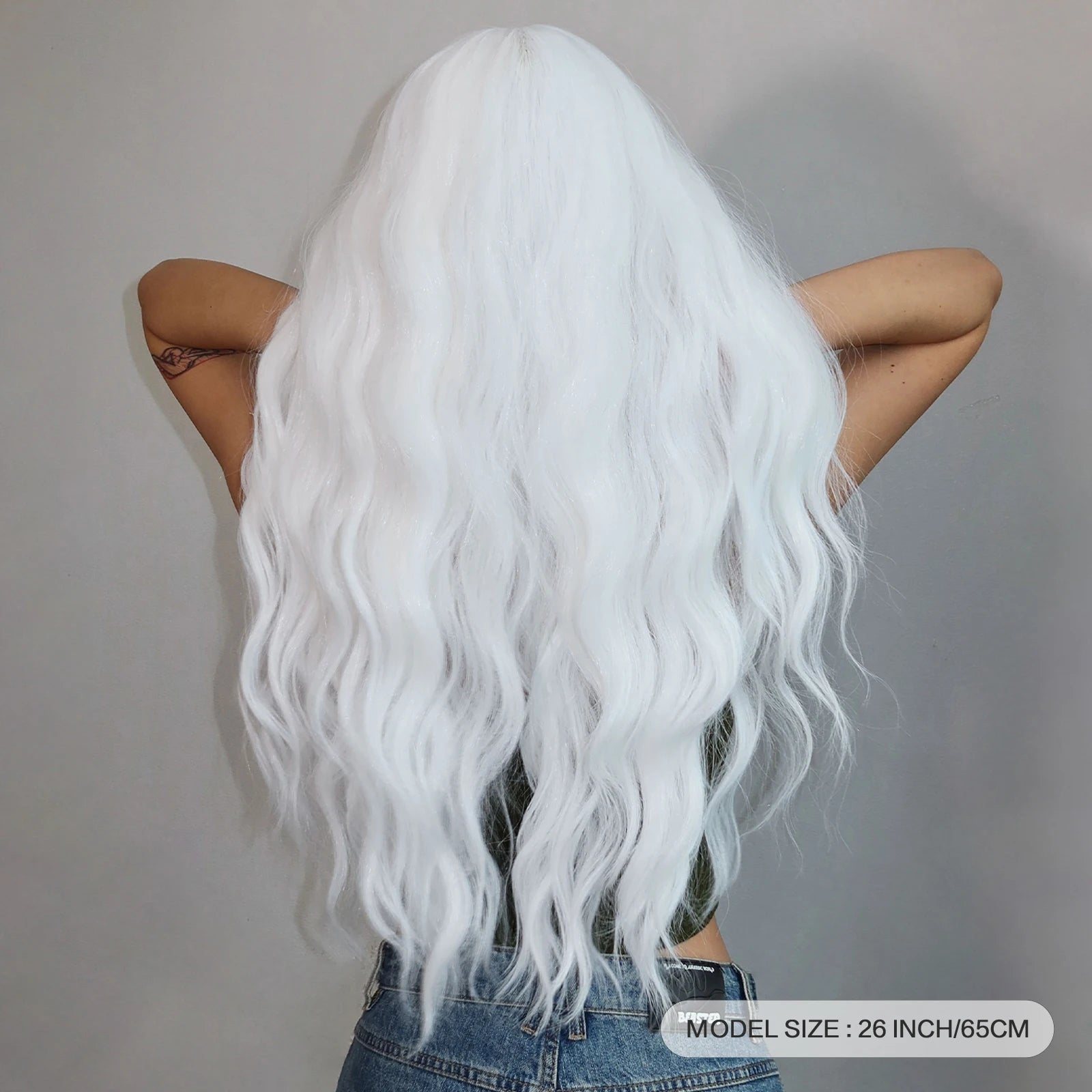 Perruques synthétiques longues et bouclées blanc platine avec frange pour femmes, perruque ondulée Afro Cosplay Lolita, cheveux naturels résistants à la chaleur, pour usage quotidien