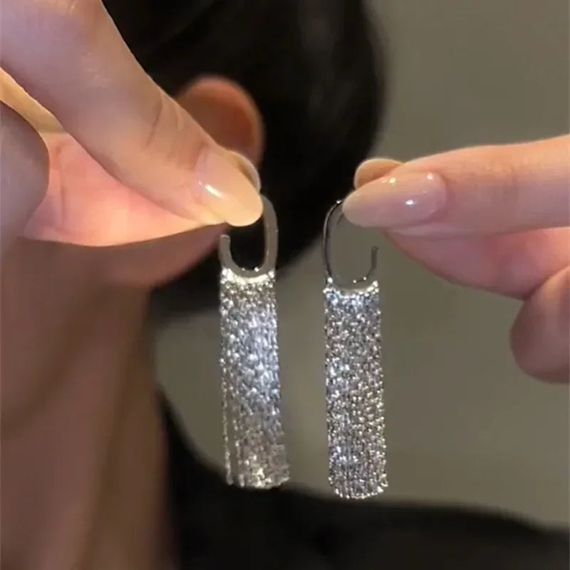 Pendientes de tuerca cuadrados de circonita azul de color plateado con borla larga para mujer, elegantes, delicados y encantadores, regalo premium para boda