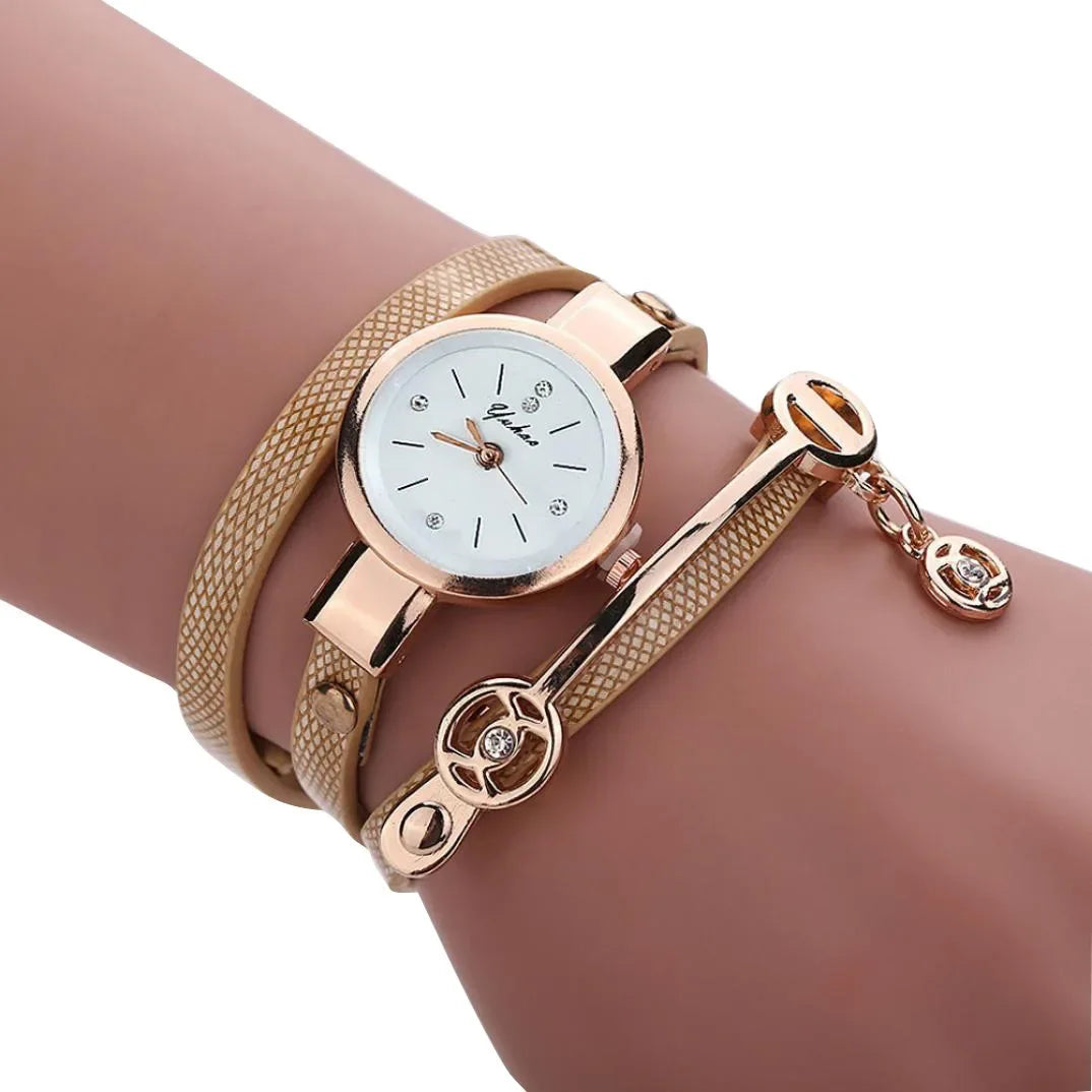 Fashion Women Bracelet Watch Gold Quartz Watches Wristwatch Women Dress Leather Casual Bracelet Ladies Watches Hot Selling Gift