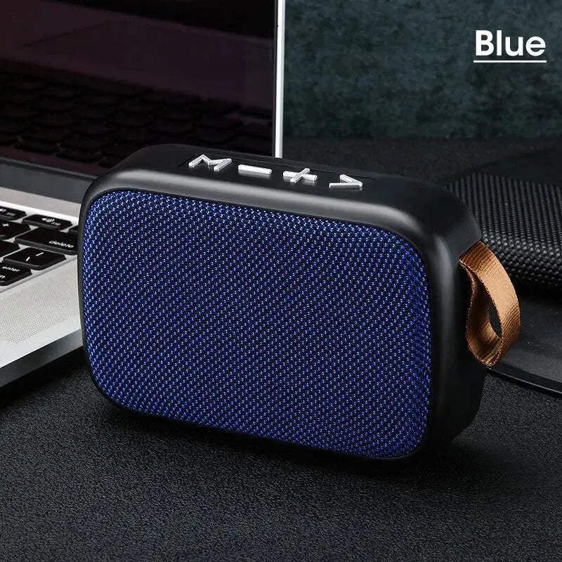 Nuevo altavoz inalámbrico portátil para exteriores con subwoofer, mini altavoz para el hogar de tela y tarjeta.